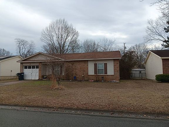 3rd image of 306 Randall Dr