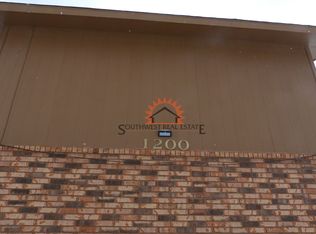 1200 W Manana Blvd APT B, Clovis, NM 88101