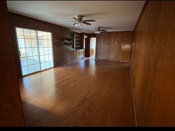 3rd image of 5 Ridge Dr