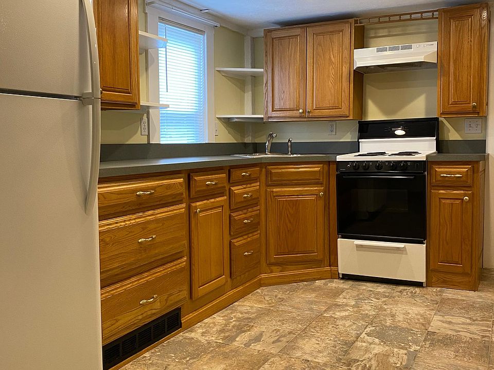 97 Bacon St Natick, MA, 01760 Apartments for Rent Zillow