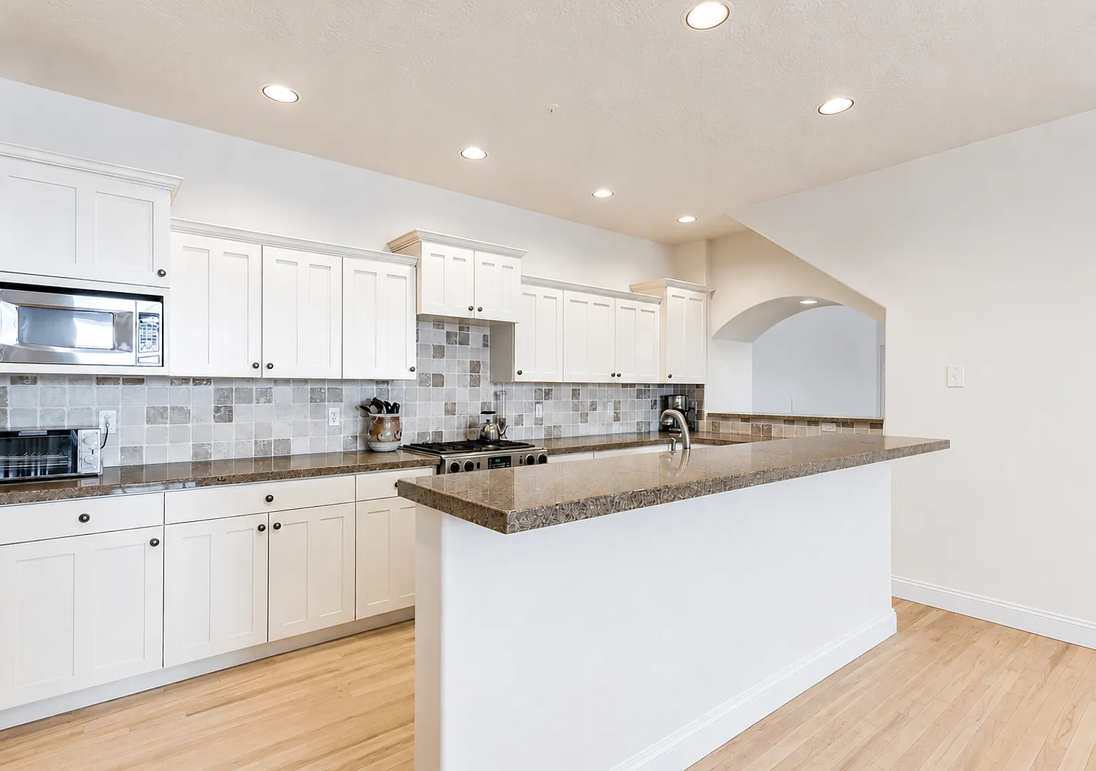 Luxury Townhome at The Cove at Eagle Mountain in Park Meadows — Photo 3