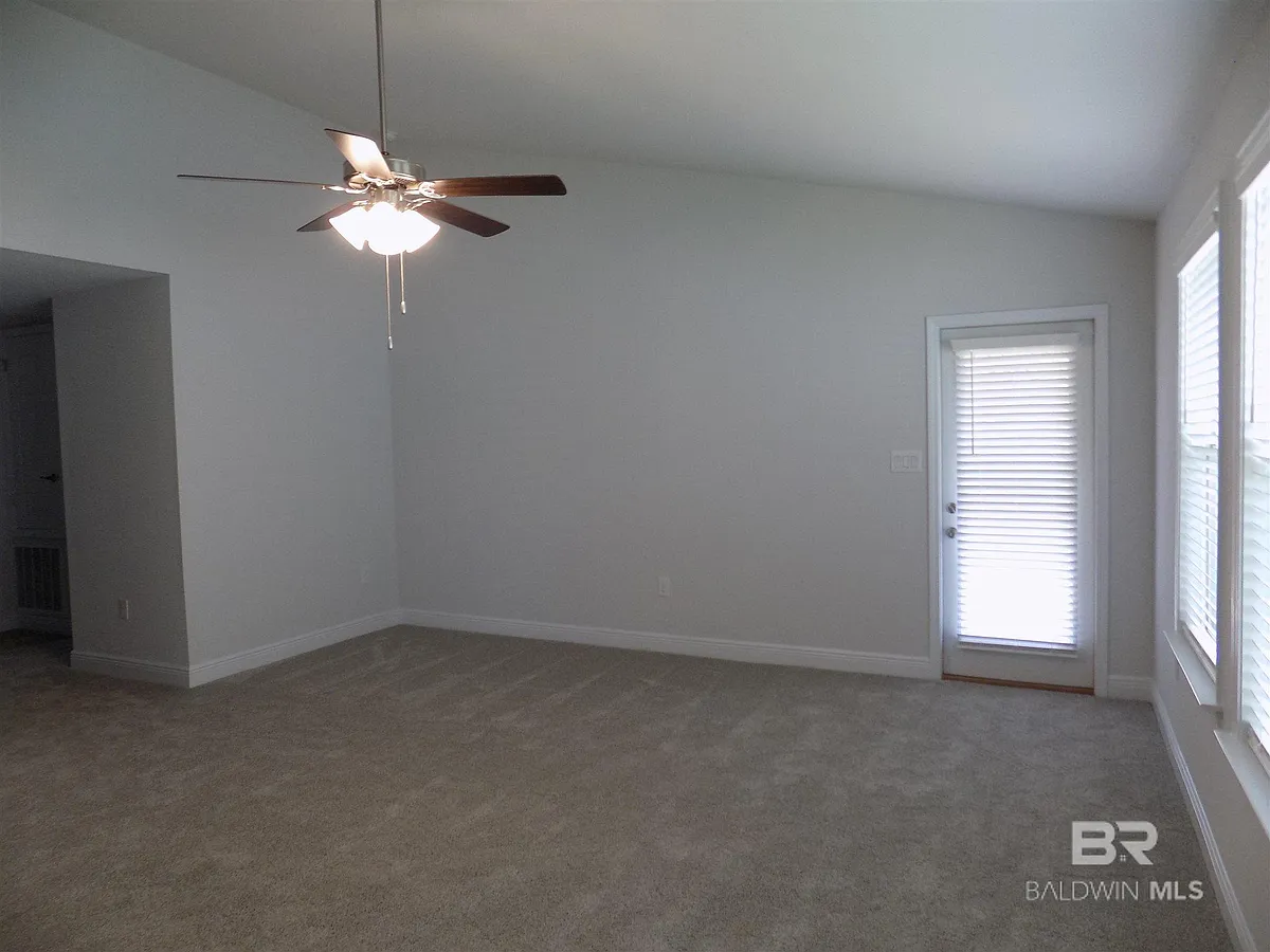 Building Photo - 8843 Allay Ln