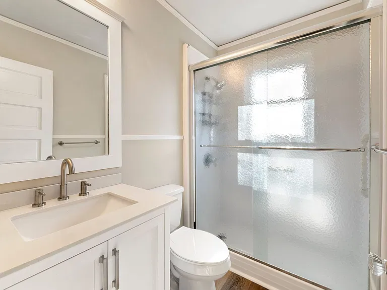 1015 Martin St — Photo 15