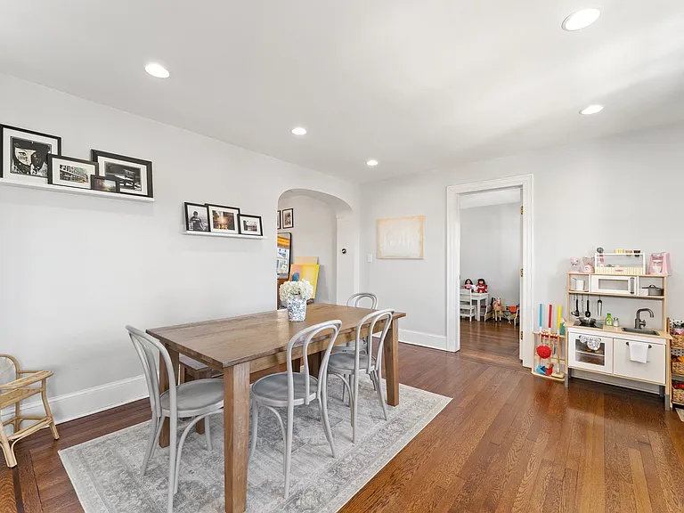 9 Rutgers Pl — Photo 11