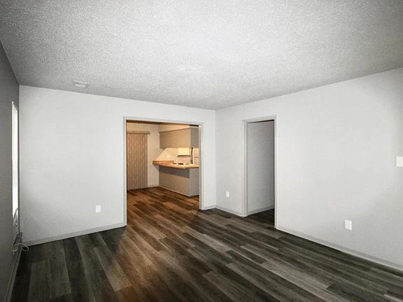 5th image of 3878 Windermere Rd