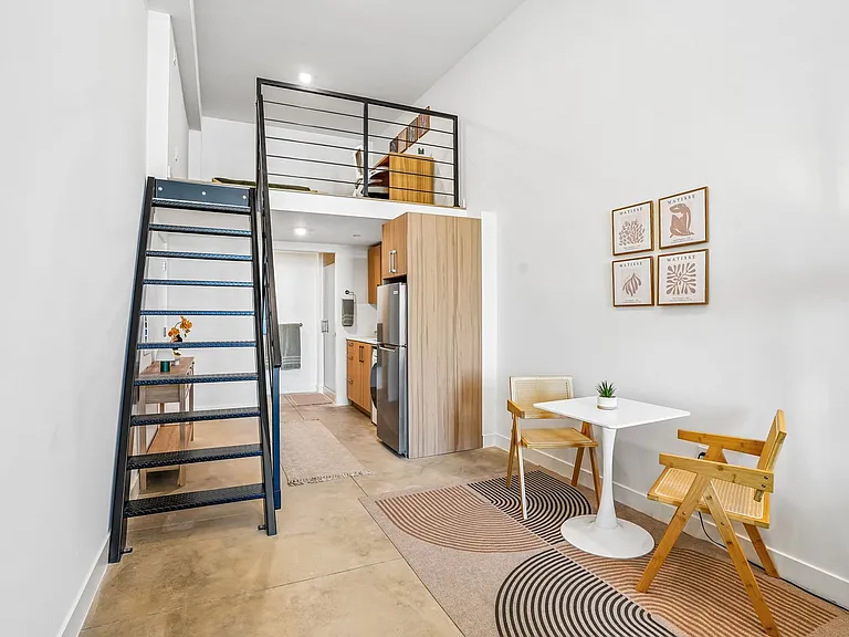 Step Designer Studio Community Living — Photo 21