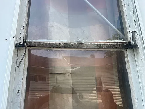 512 N Griffin St Photo 1