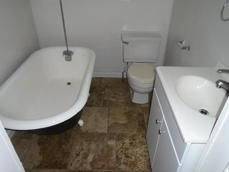 1512 Clouser Ln — Photo 4
