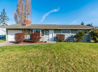 230 SW 10th Ave, Oak Harbor, WA 98277