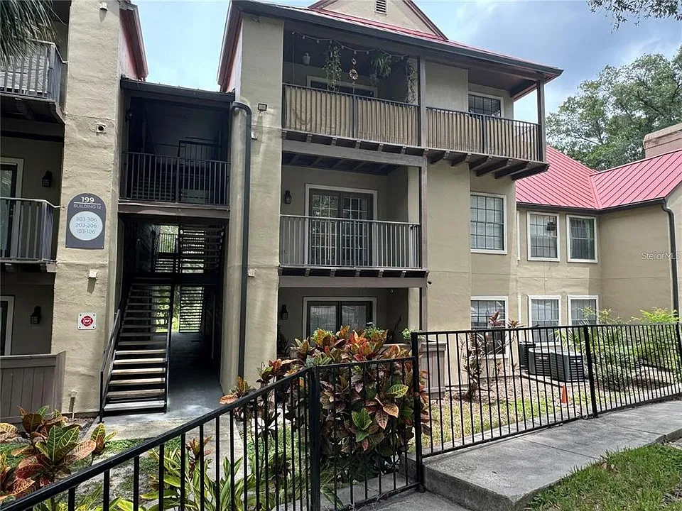 199 Afton Sq #203