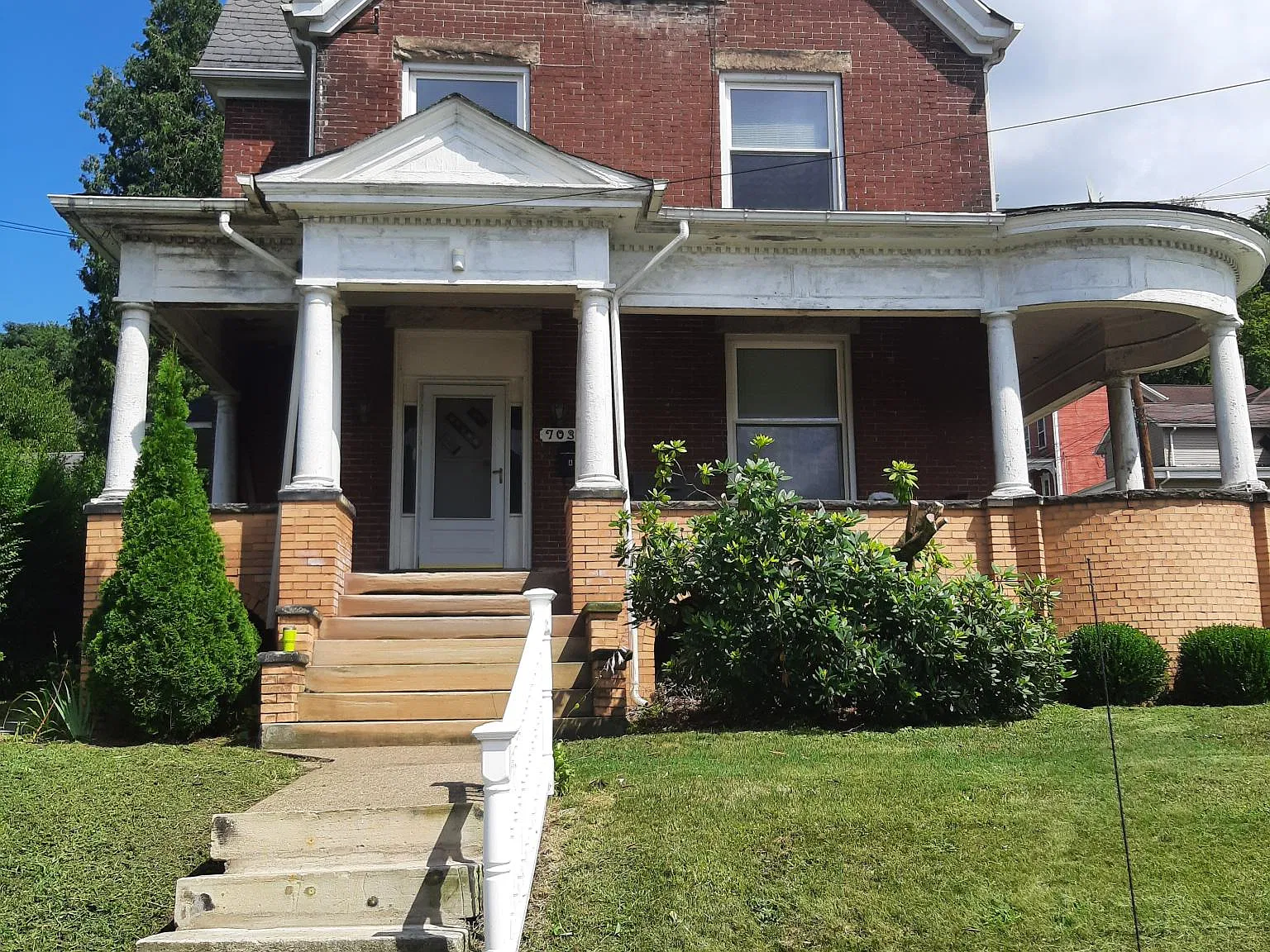 2 bed, $700 — Photo 2