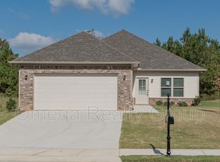 112 Brookside Way, Calera, AL 35040