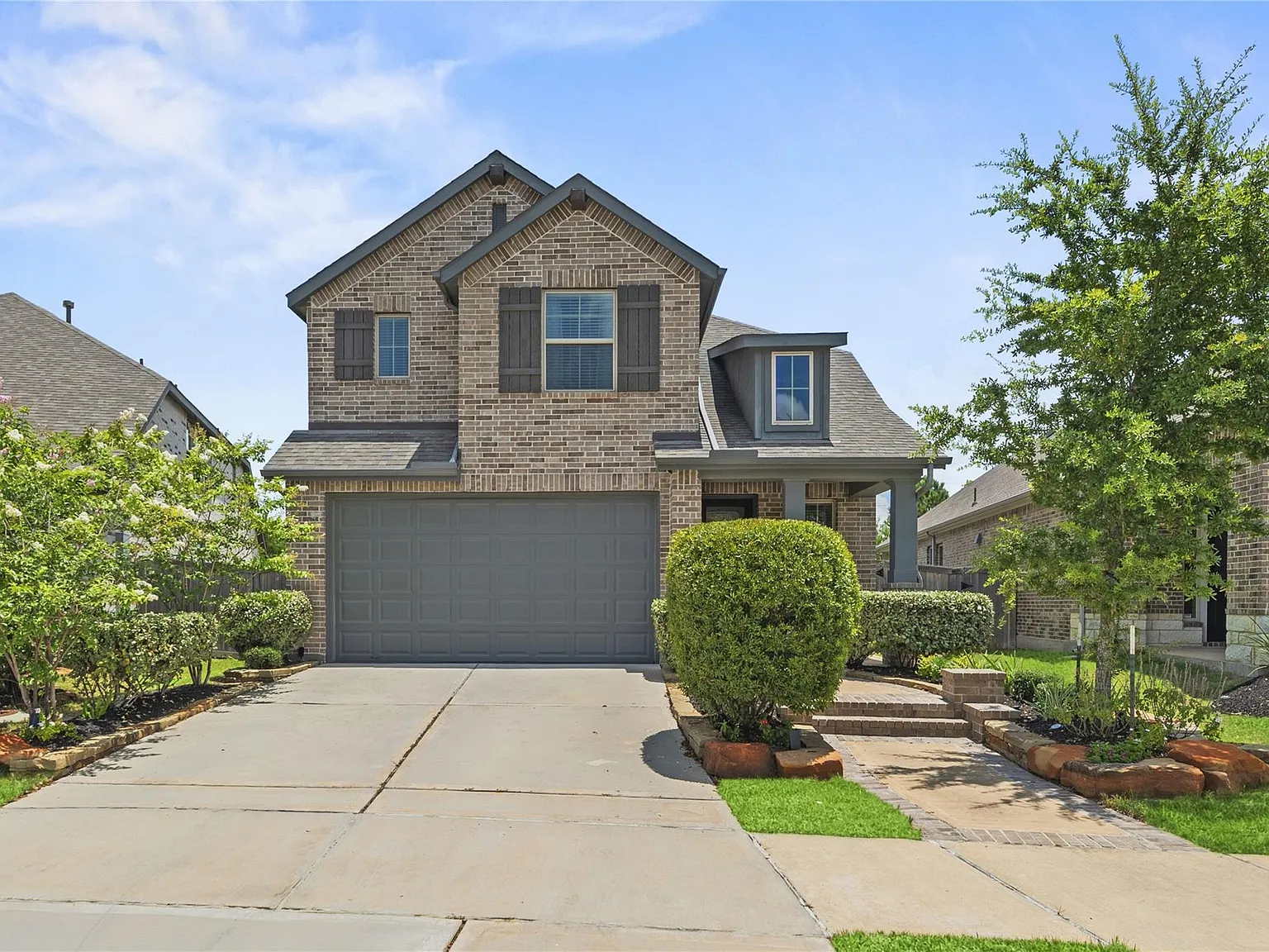 4 bed, 3.5 bath, 2211 sqft, $3,000 — Photo 1