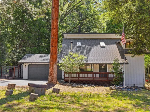 22255 Crystal Falls Ct, Sonora, CA 95370