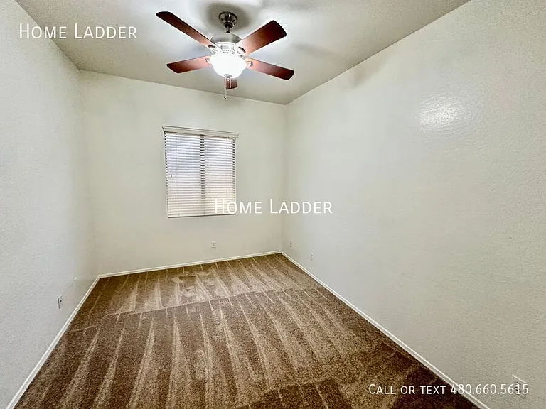 6822 S 55th Ln — Photo 17