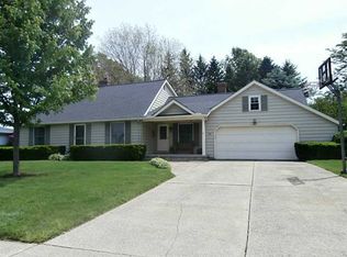 94 Agawam St, North East, PA 16428