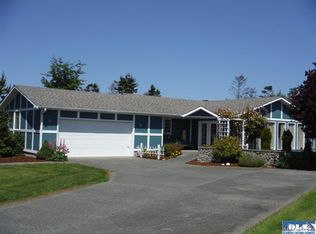 1150 Thornton Dr, Sequim, WA 98382