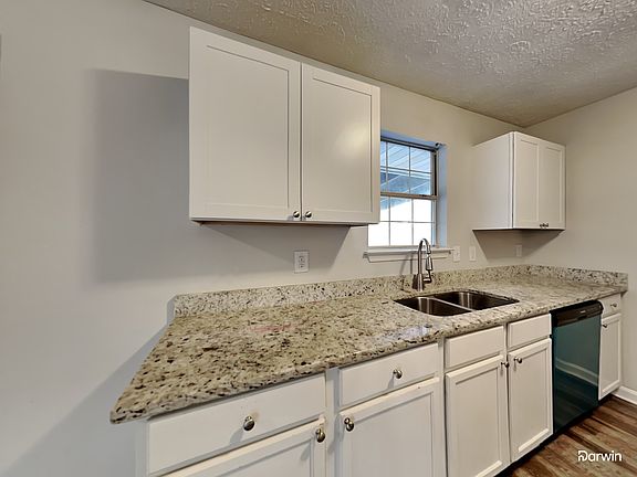 3rd image of 4743 Bartlett Rd