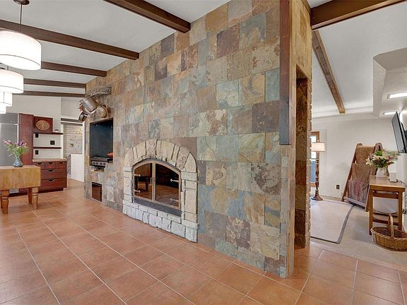 5th image of 8921 Granbury Cir