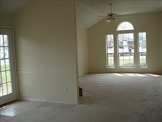 5th image of 10820 Southern Trace Cir