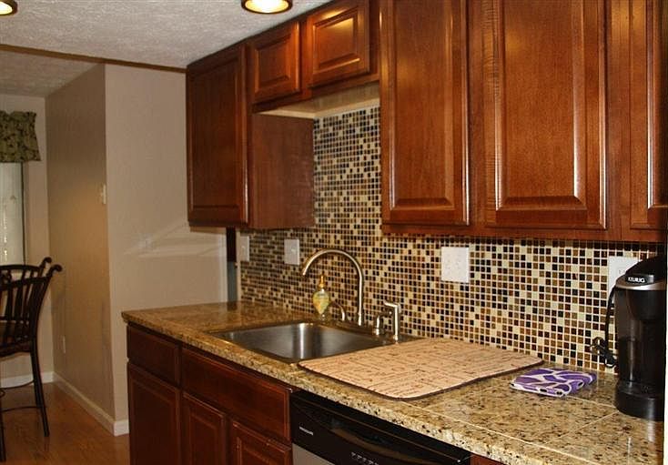 1st image of 312 Bainbridge Ct