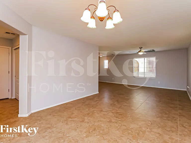 2764 E Megan St — Photo 4