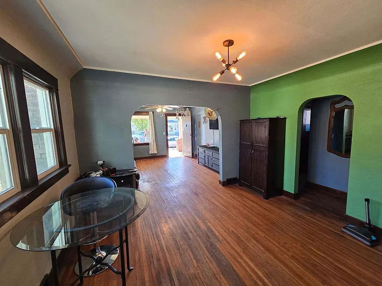 420 W Shannon Ave — Photo 10