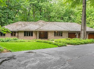 4352 Fenton Rd, Hartland, MI 48353