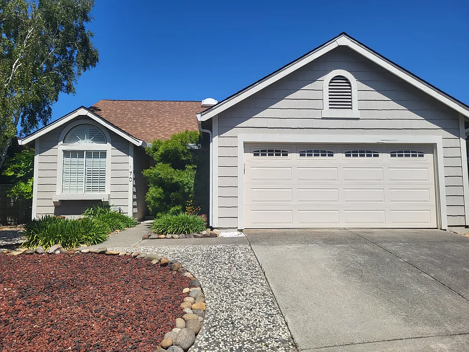 170 Moonraker Ct