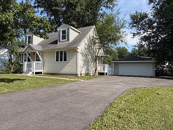 2nd image of 321 Janet Ave