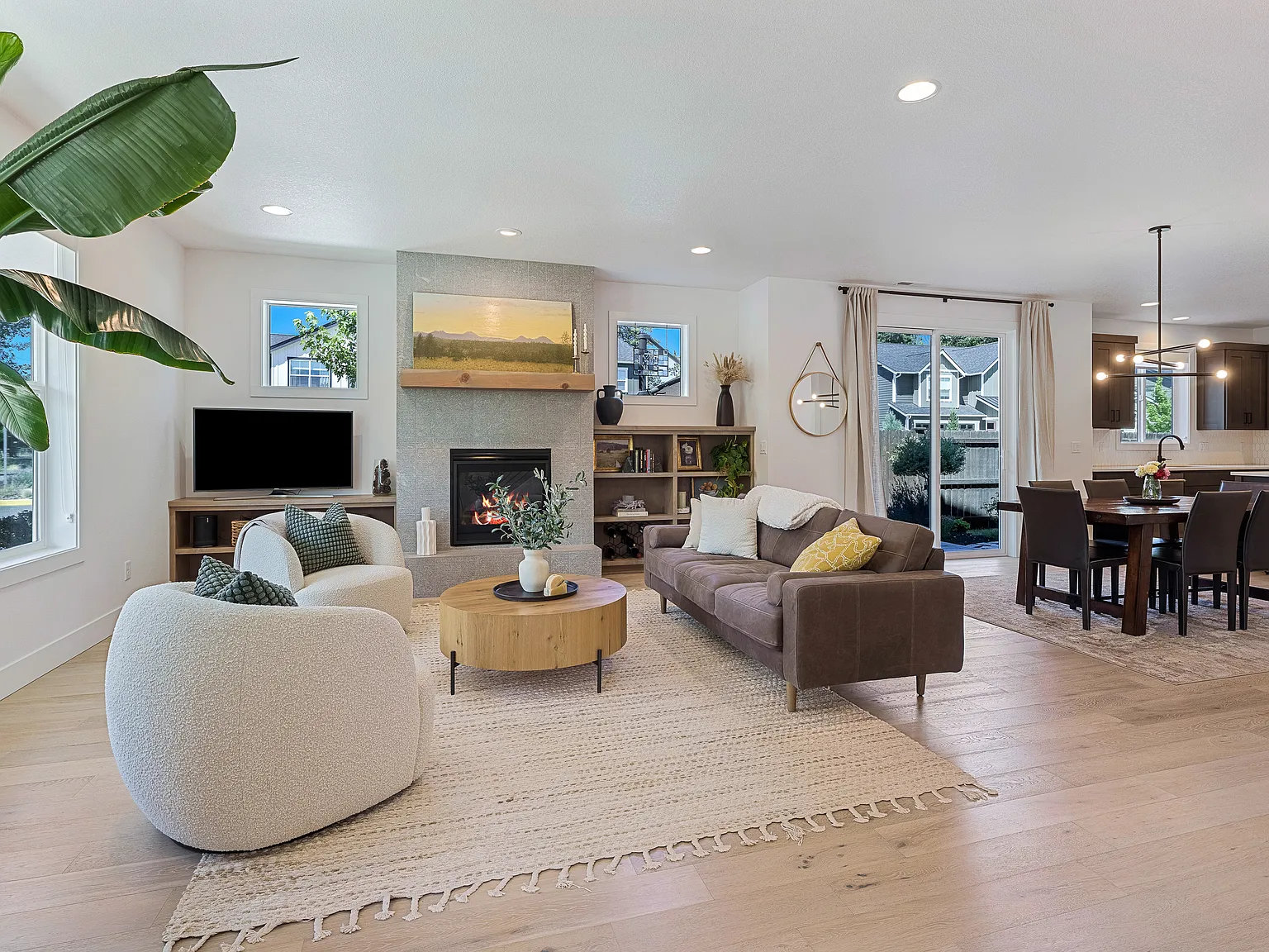 4 bed, 2663 sqft, $3,990 — Photo 1