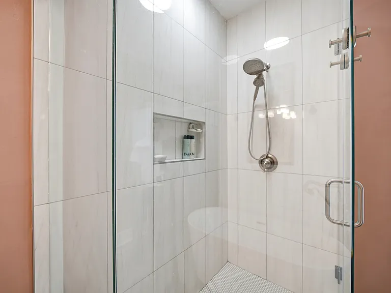 2601 Derita Ave — Photo 21