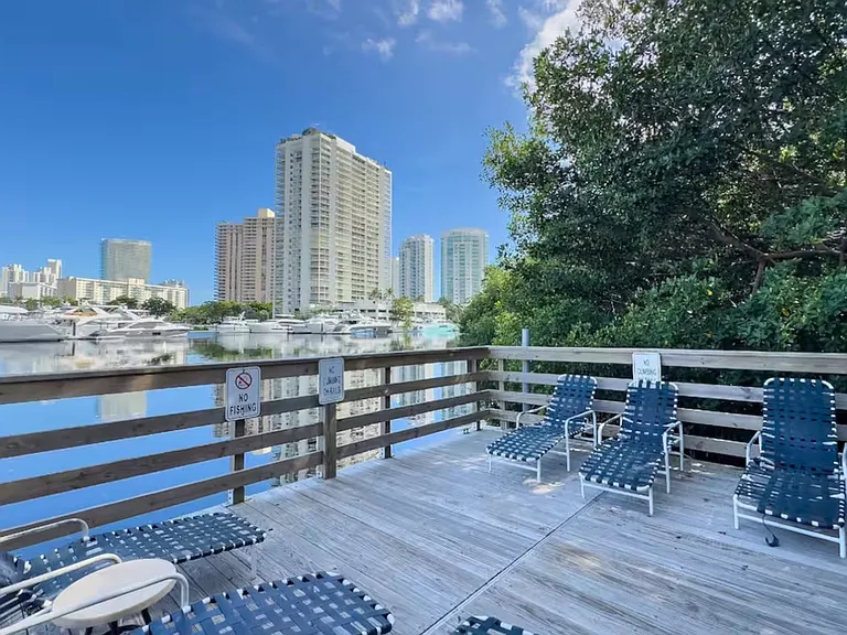 19601 E Country Club Dr #104 — Photo 14