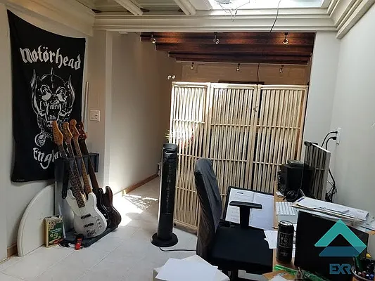 Rented by EXR | media 28