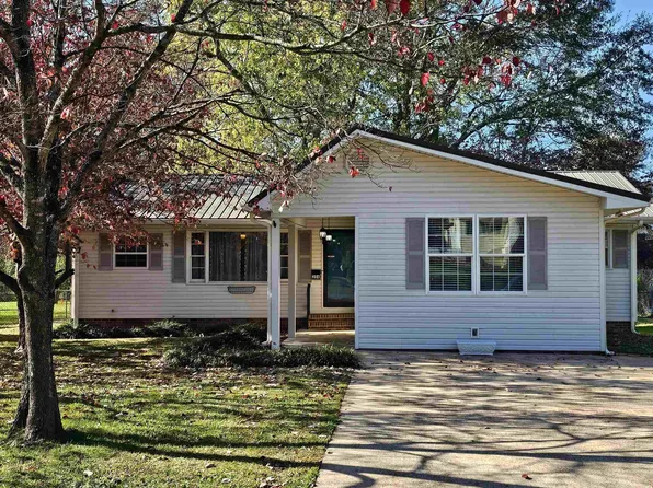 204 Larkin St, Scottsboro, AL 35768