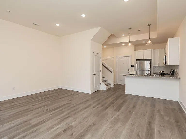 962 N 8th St #8 — Photo 11