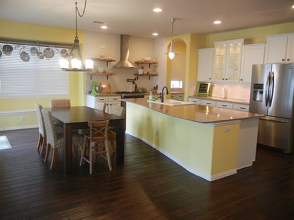 5th image of 1117 Sea Pines Dr