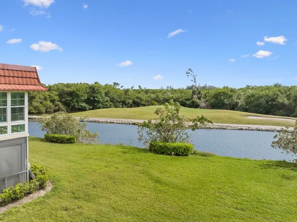 71 Royal Oak Ct APT 204, Vero Beach, FL 32962