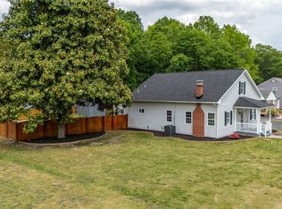 1808 Francis Rd, Glen Allen, VA 23059