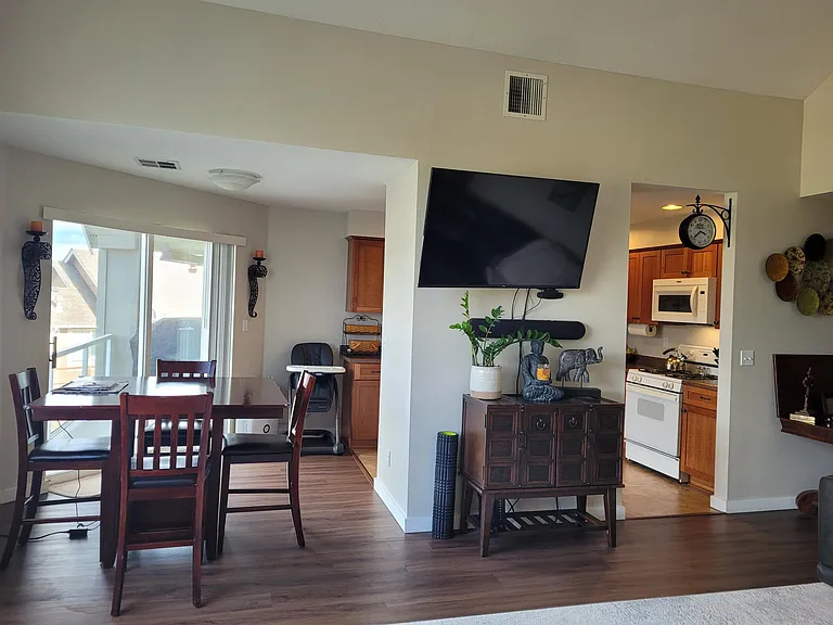 200 W Maberry Dr — Photo 10