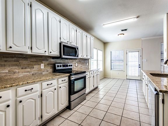 2nd image of 5121 Timber Park Dr