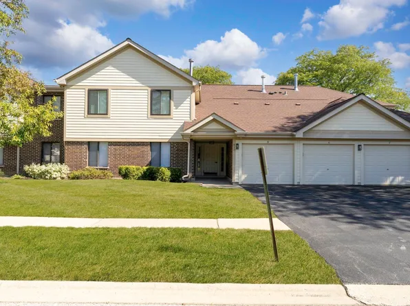 813 E Carriage Ln Unit 5, Palatine, IL 60074