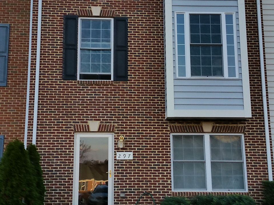 297 Kirby St, Manassas Park