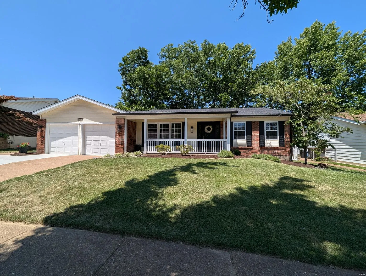 4557 Thicket Dr photo 1