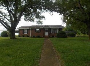 2171 Center Point Rd, Hendersonville, TN 37075
