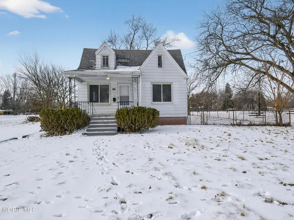 823 N Byrne Rd, Toledo, OH 43607