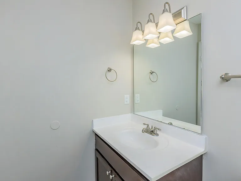 Ashley Oaks Apartments — Photo 39