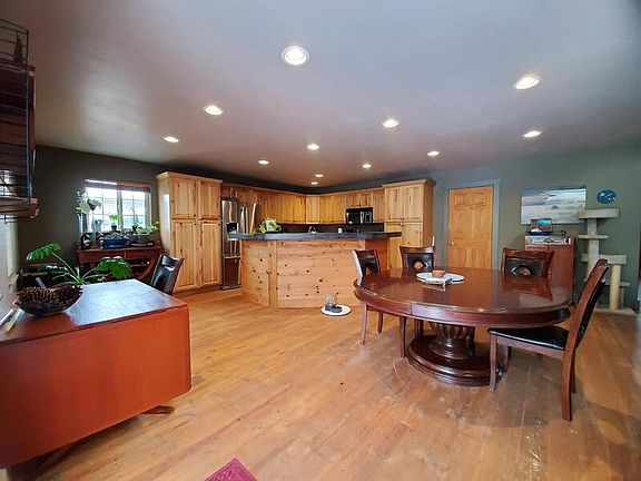 4th image of 14 E Alexa Ct