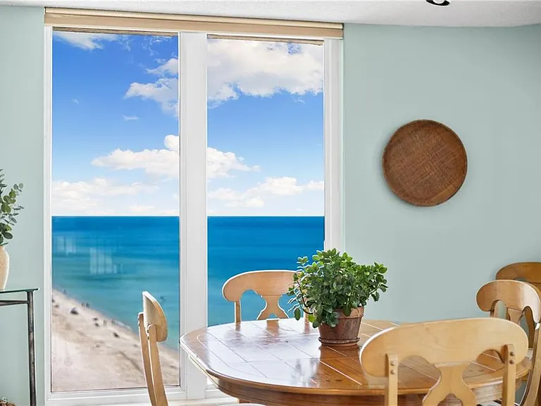 4001 Gulf Shore Blvd N #1106 — Photo 14