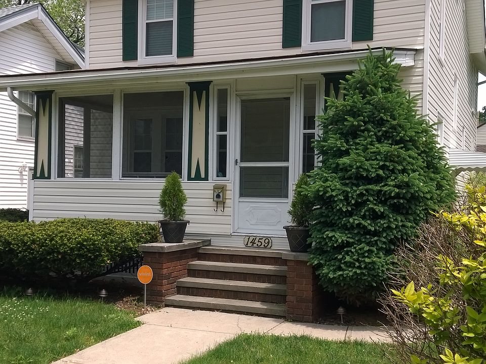 1st image of 1459 Prospect Ave